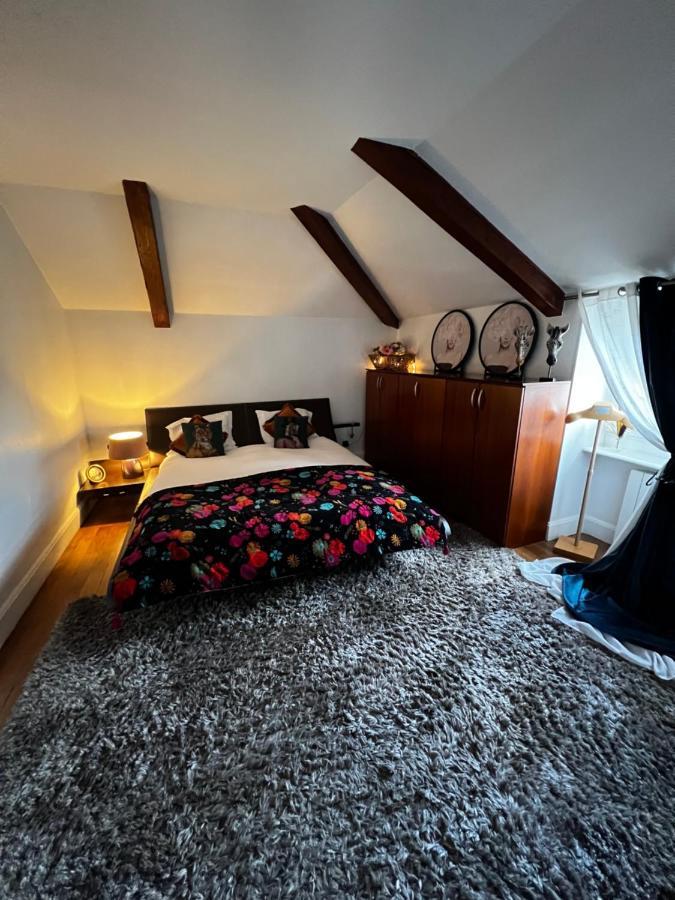 Bonnabel Apartment *